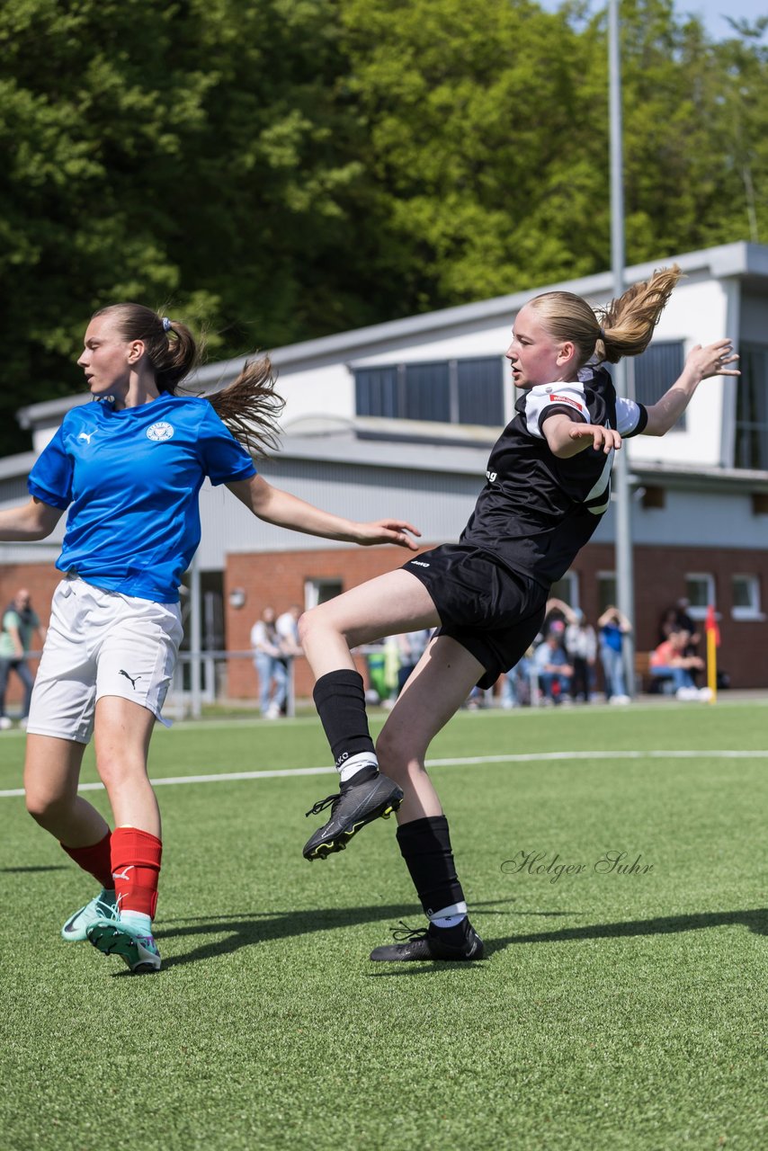 Bild 104 - wBJ SH-Pokalfinale  Holstein-Kiel - SV Viktoria : Ergebnis: 1:0